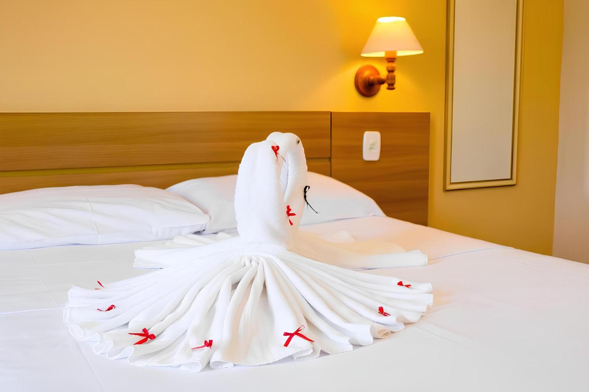 Hotel Ponta Das Toninhas Убатуба Екстер'єр фото